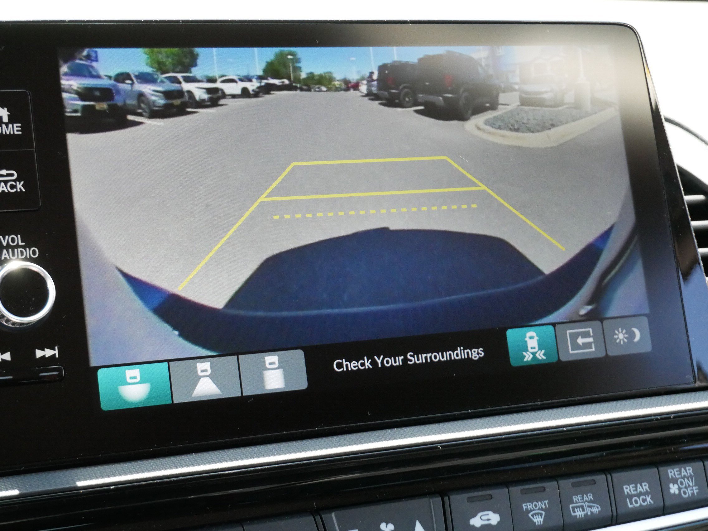 Certified 2026 Honda Odyssey Touring image 30
