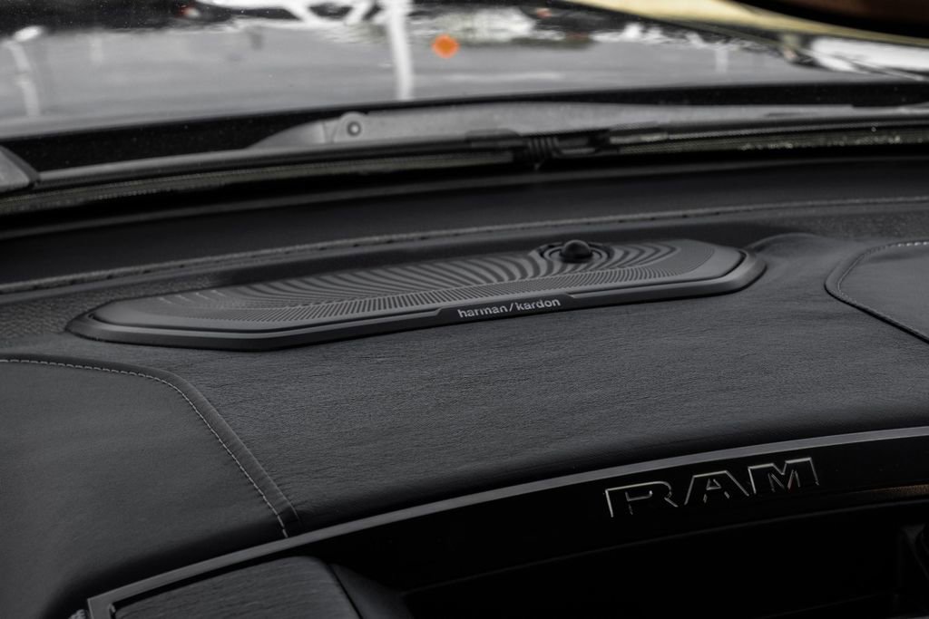 Used 2019 RAM 1500 Limited image 31