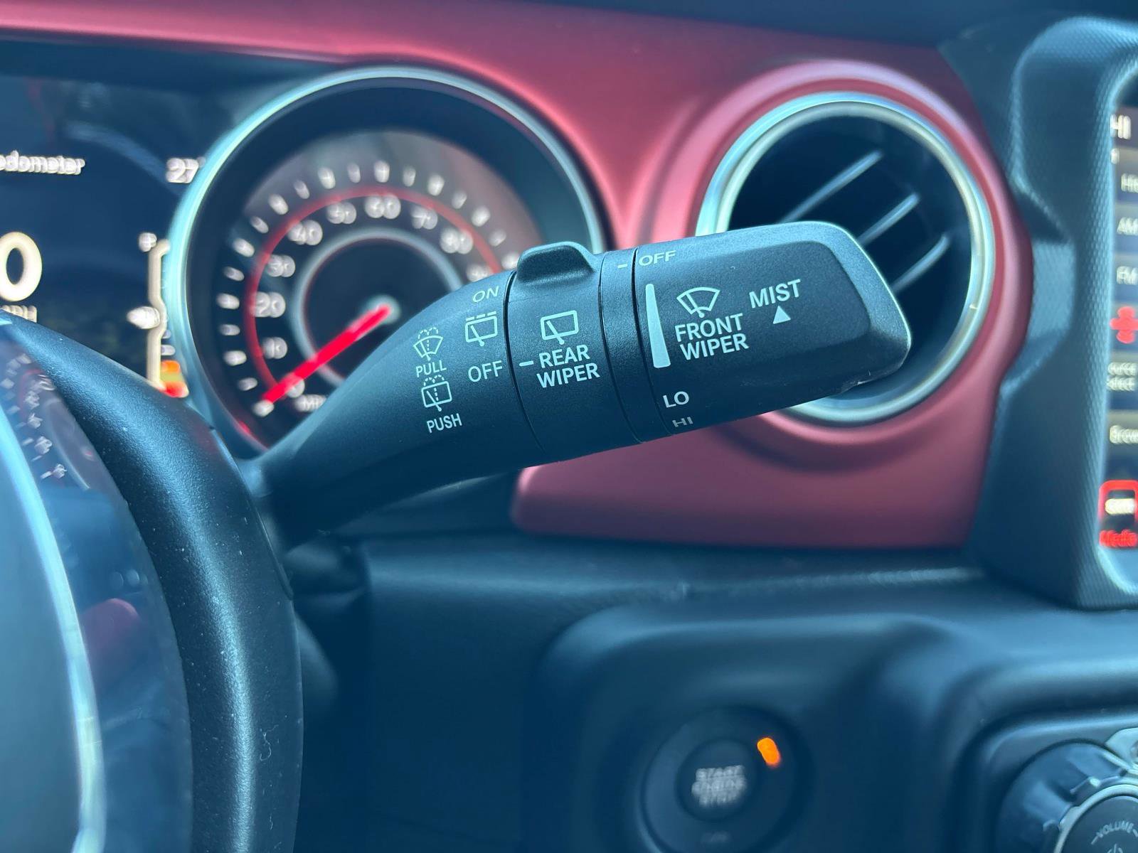 Certified 2021 Jeep Wrangler Unlimited Rubicon w/ Xtreme Recon 35" Tire Package image 29