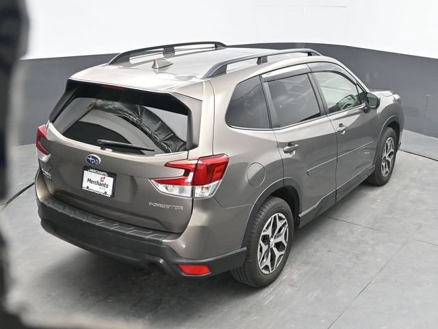 Used 2020 Subaru Forester Premium AWD/4WD image 31