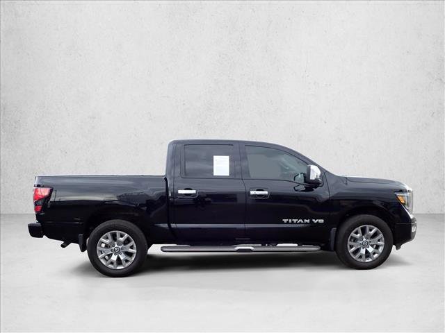 Used 2020 Nissan Titan SL w/ Moonroof Package image 5