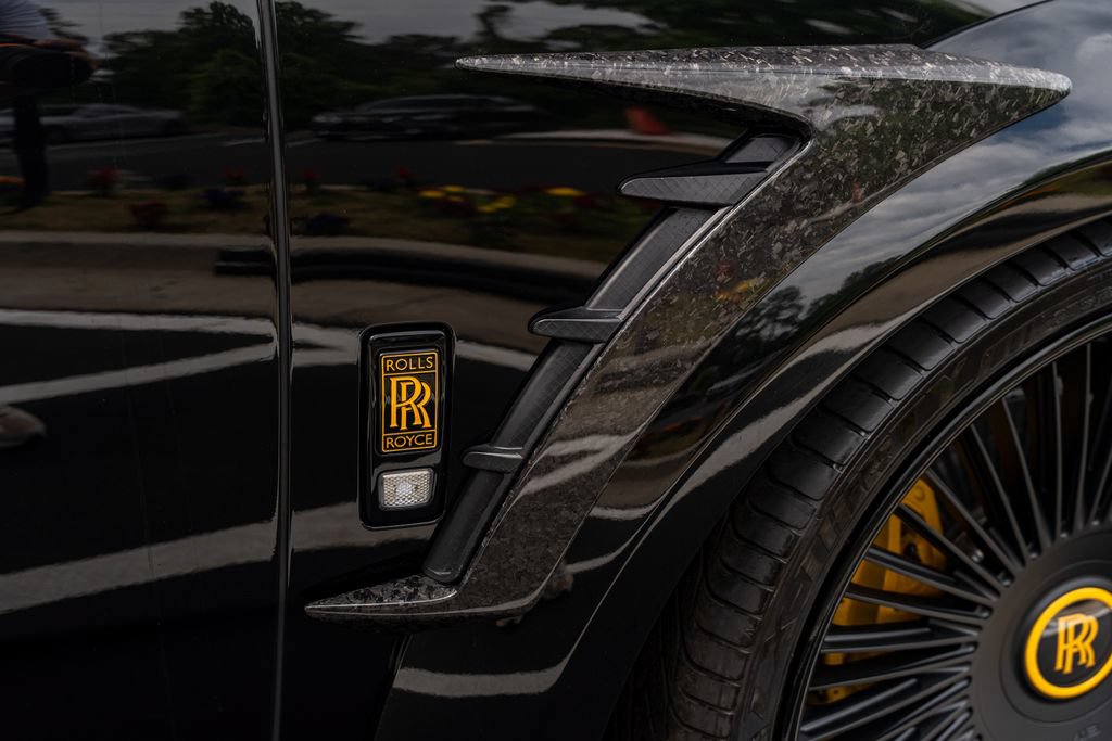 Used 2025 Rolls-Royce Cullinan AWD/4WD image 17