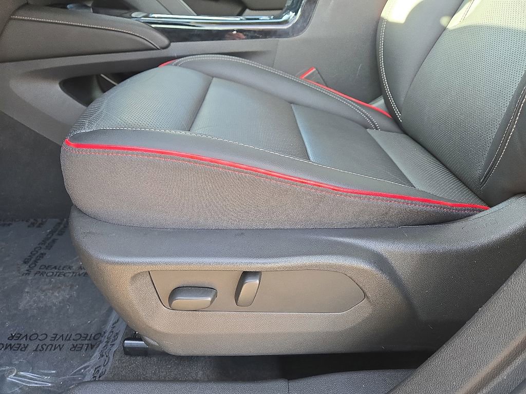 Used 2023 Buick Envision Essence w/ Sport Touring Package image 25