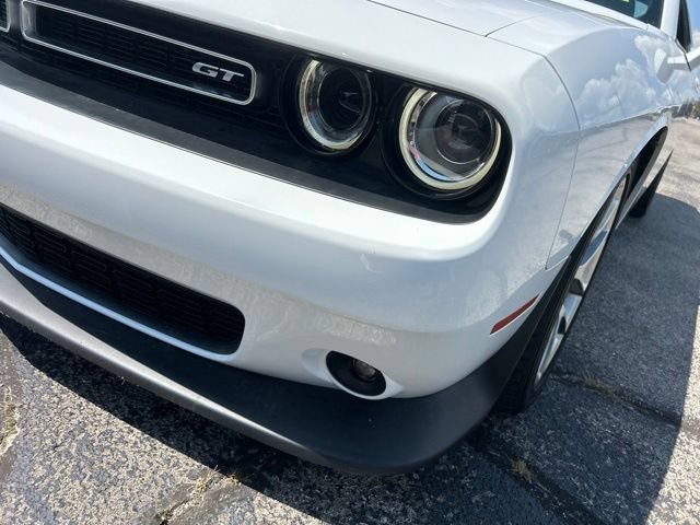Used 2022 Dodge Challenger GT RWD image 9