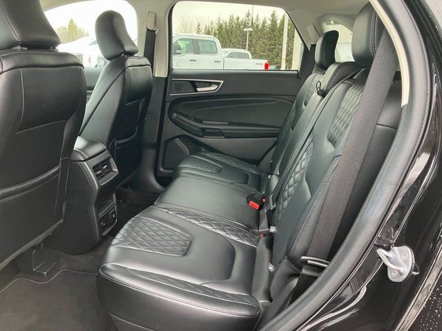 Used 2024 Ford Edge Titanium image 19