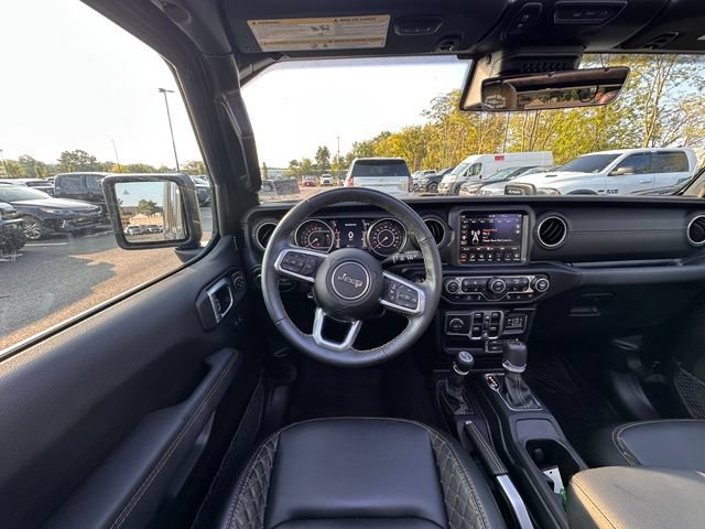 Used 2021 Jeep Wrangler Unlimited Sahara AWD/4WD image 18