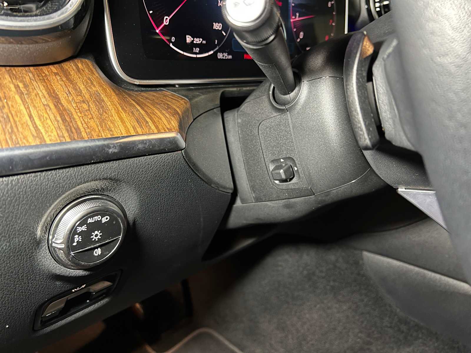 Used 2025 Mercedes-Benz C 300 4MATIC Sedan image 26