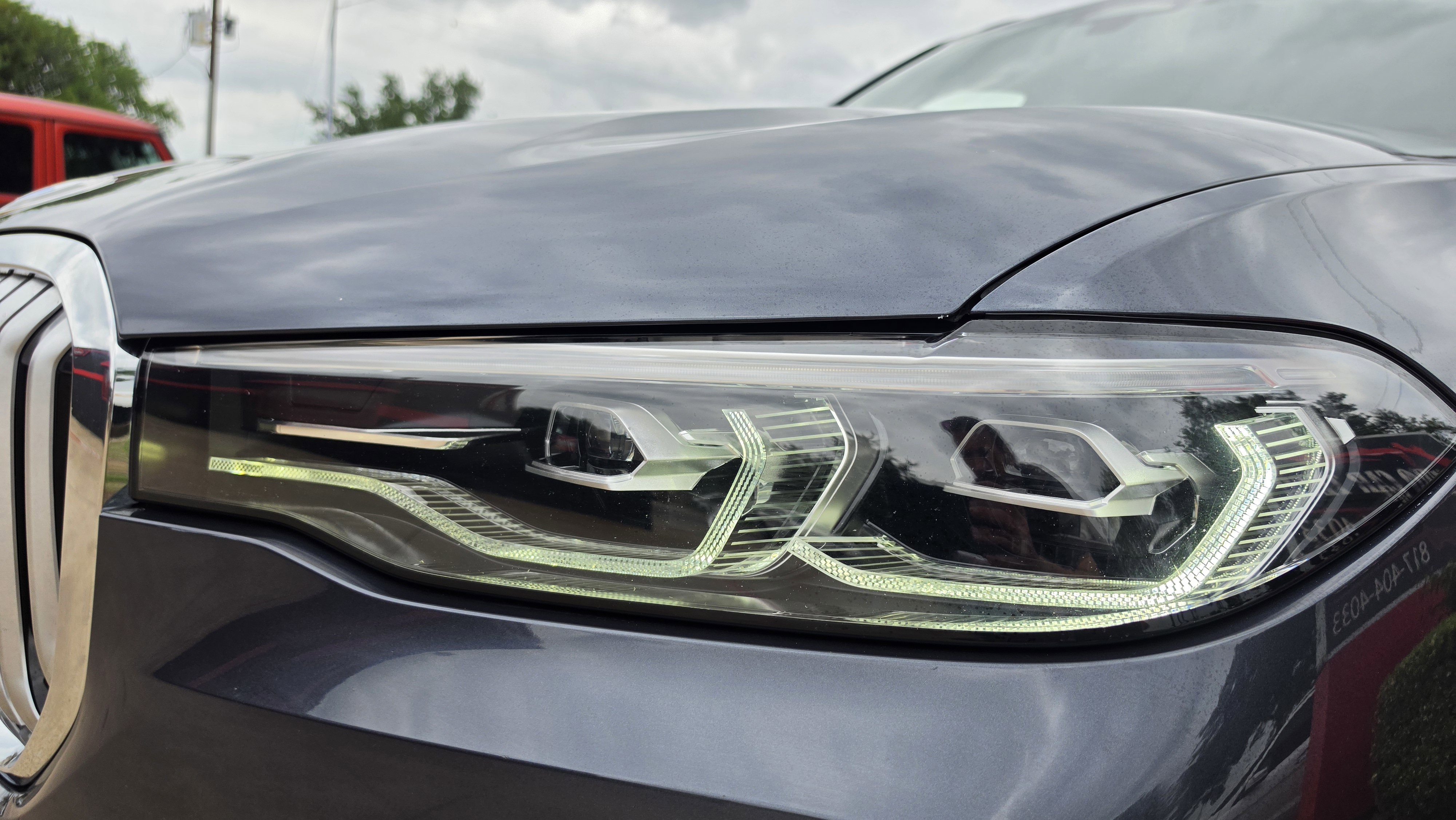 Used 2022 BMW X7 xDrive40i w/ Premium Package image 11