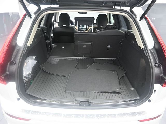Used 2026 Volvo XC60 B5 Ultra w/ Protection Package Premier image 25