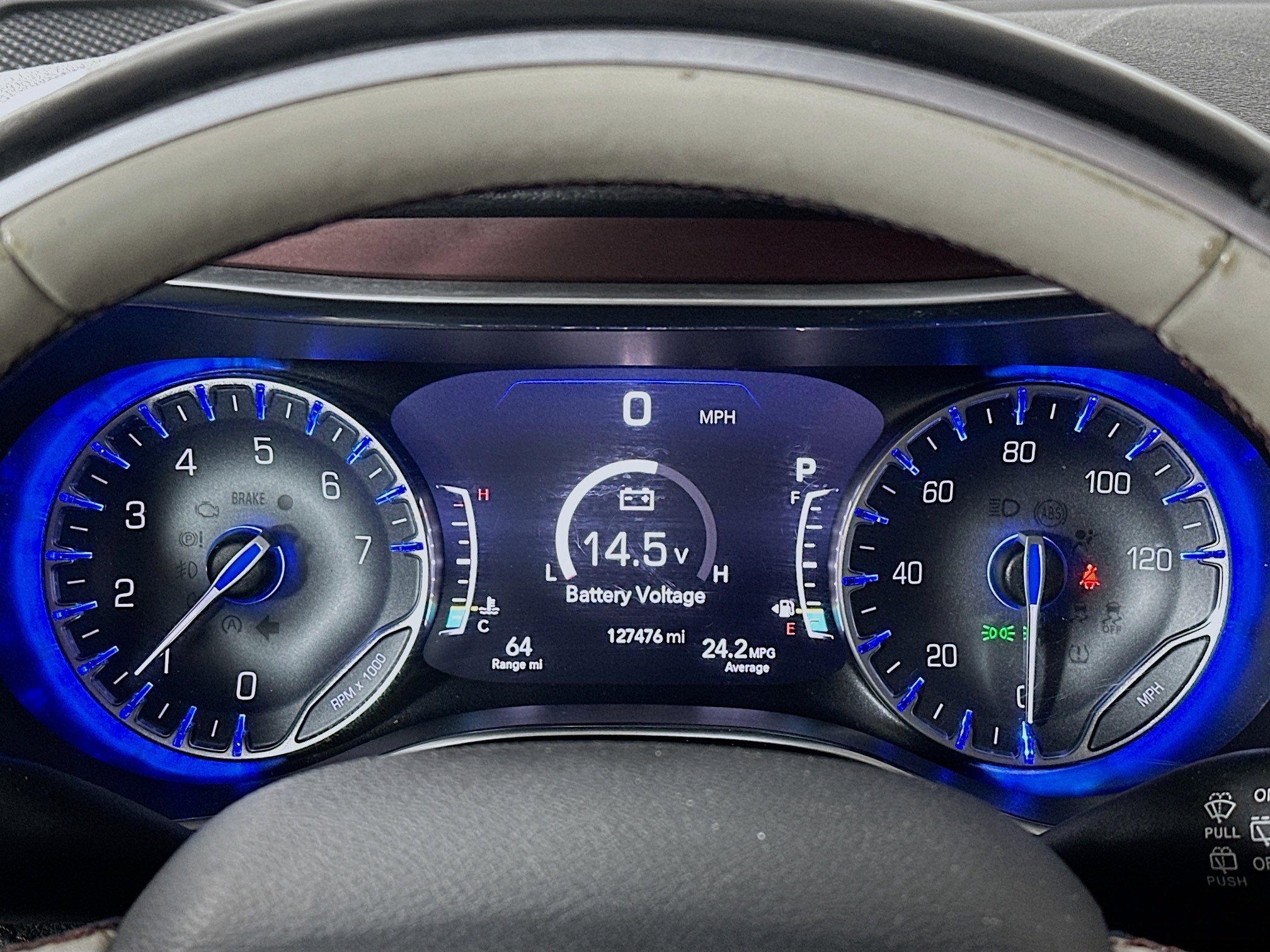 Used 2017 Chrysler Pacifica Limited w/ Advanced Safetytec Group image 12