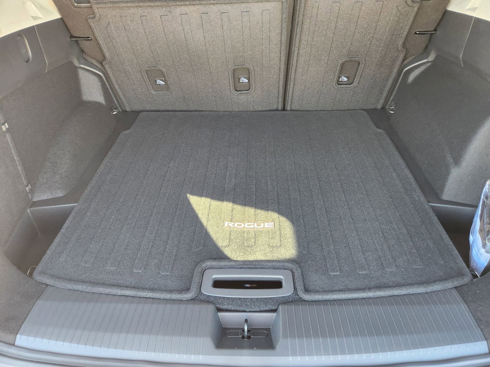 New 2026 Nissan Rogue SV w/ Cold Weather Package image 28