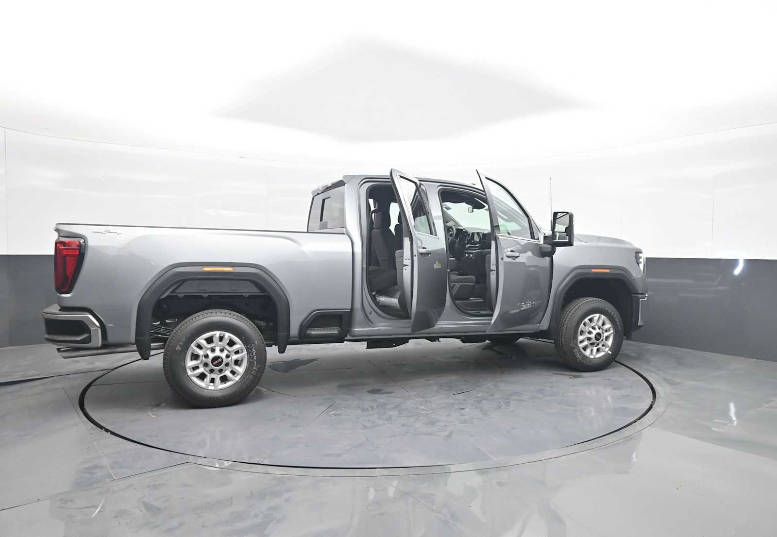 New 2026 GMC Sierra 2500 SLE w/ Preferred Package AWD/4WD image 46
