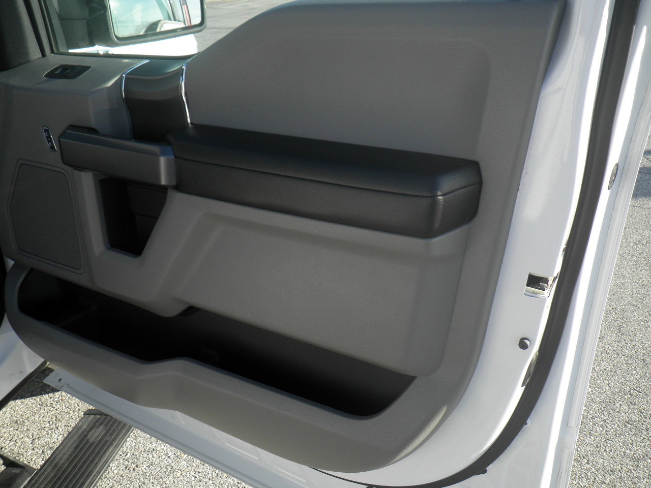 Used 2019 Ford F150 XLT w/ Equipment Group 302A Luxury image 27