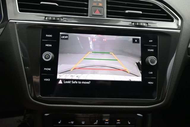 Used 2023 Volkswagen Tiguan SE FWD image 19