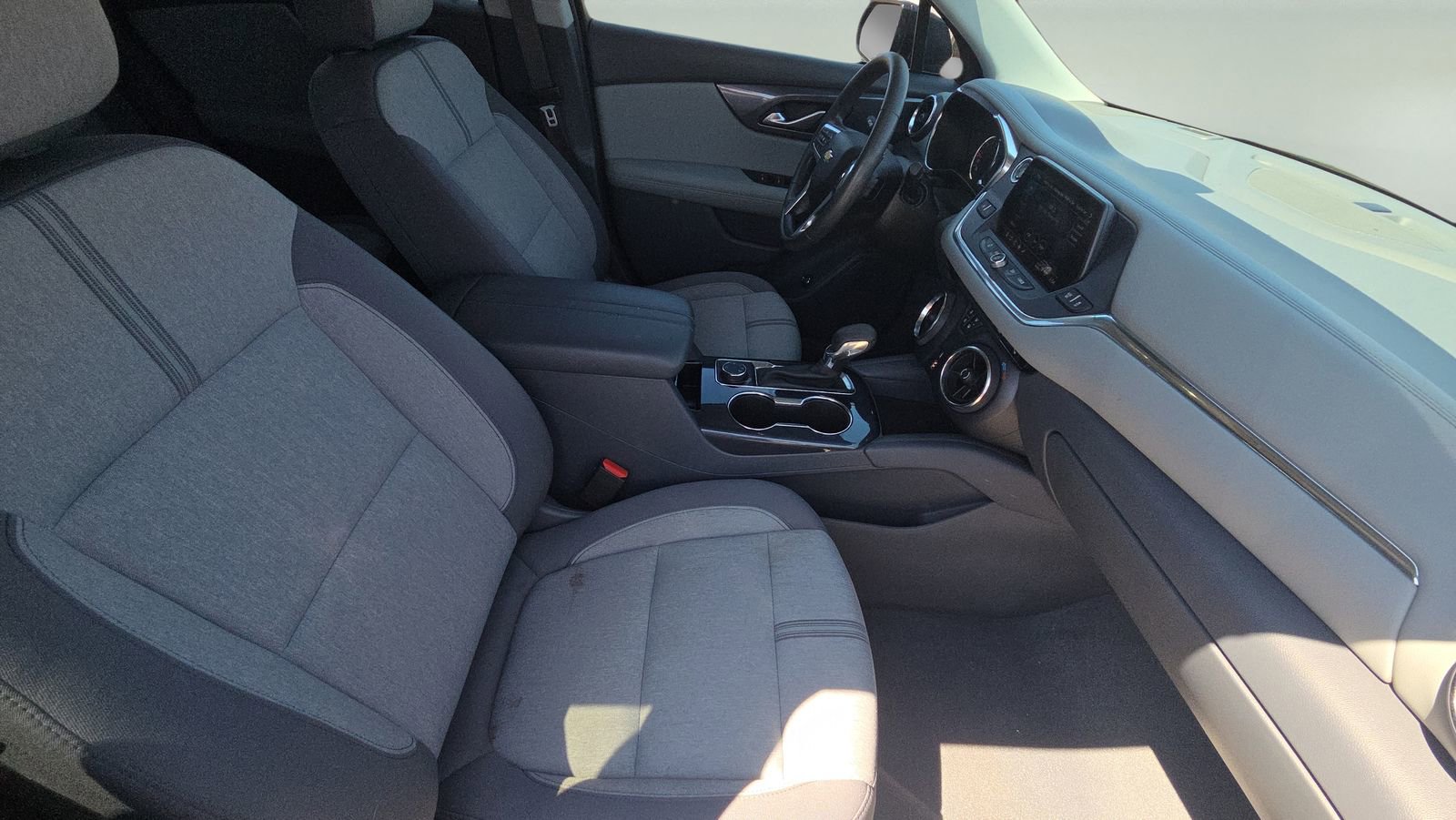 Used 2022 Chevrolet Blazer LT image 25