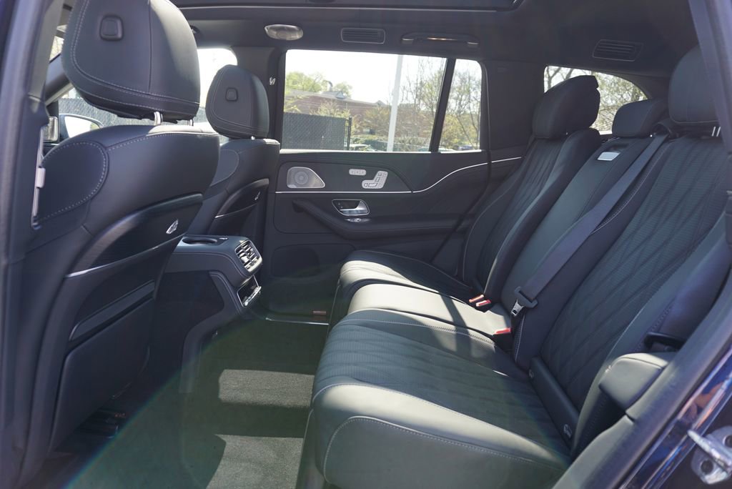 Certified 2025 Mercedes-Benz Maybach GLS 600 4MATIC image 39