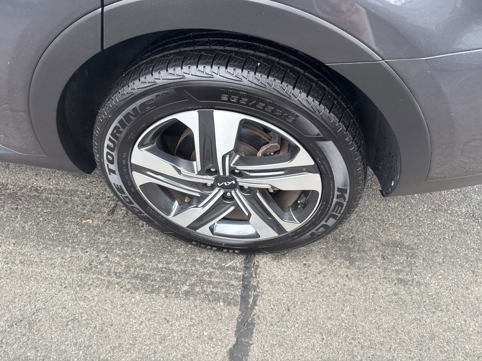 Used 2022 Kia Sorento SX Prestige w/ Panoramic Sunroof Package image 13