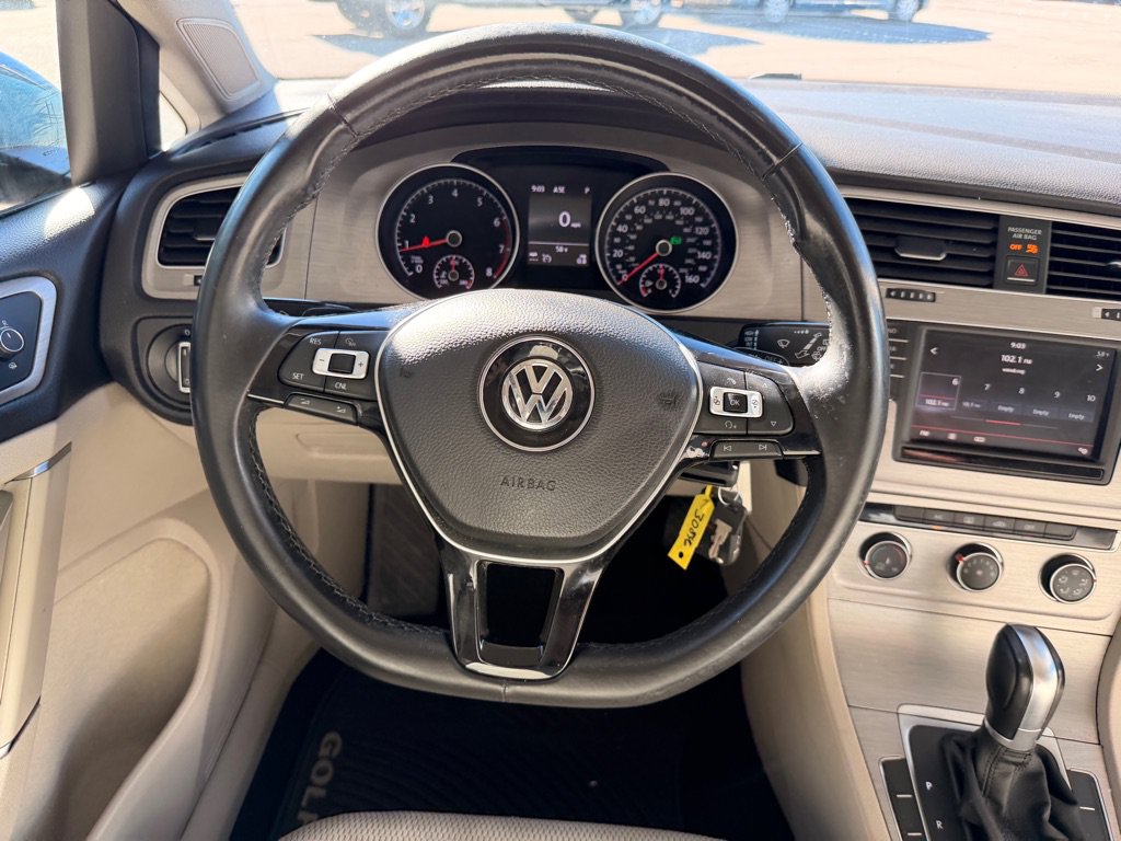 Used 2016 Volkswagen Golf S FWD image 19