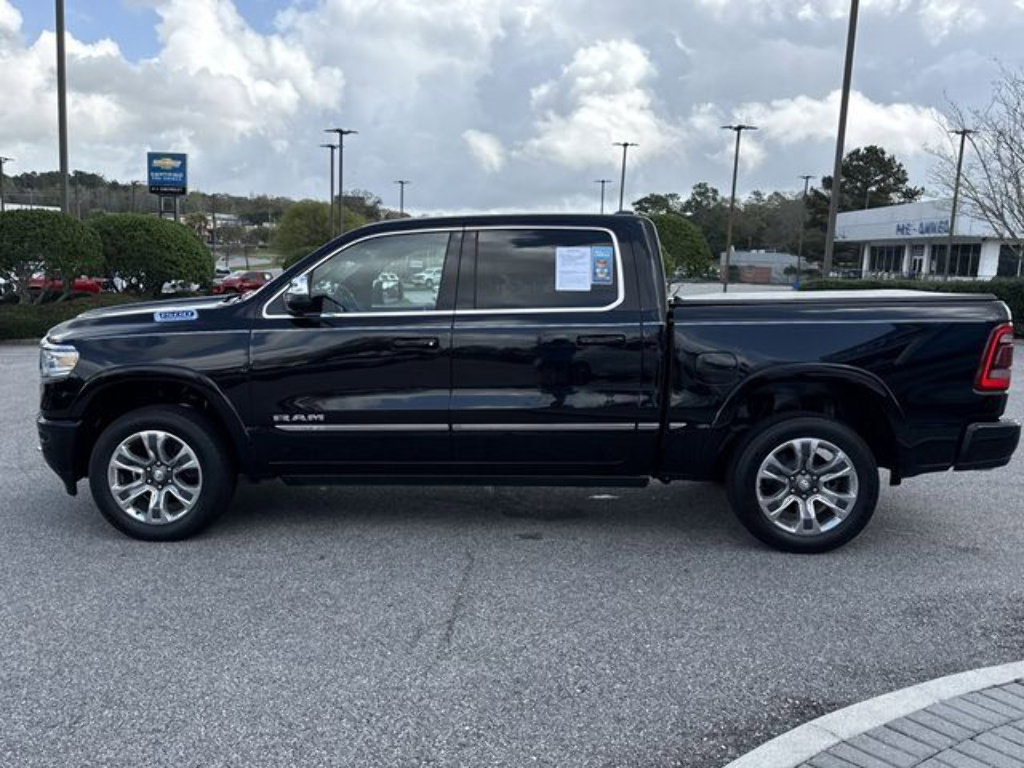 Used 2023 RAM 1500 Limited w/ Body Color Bumper Group AWD/4WD image 6