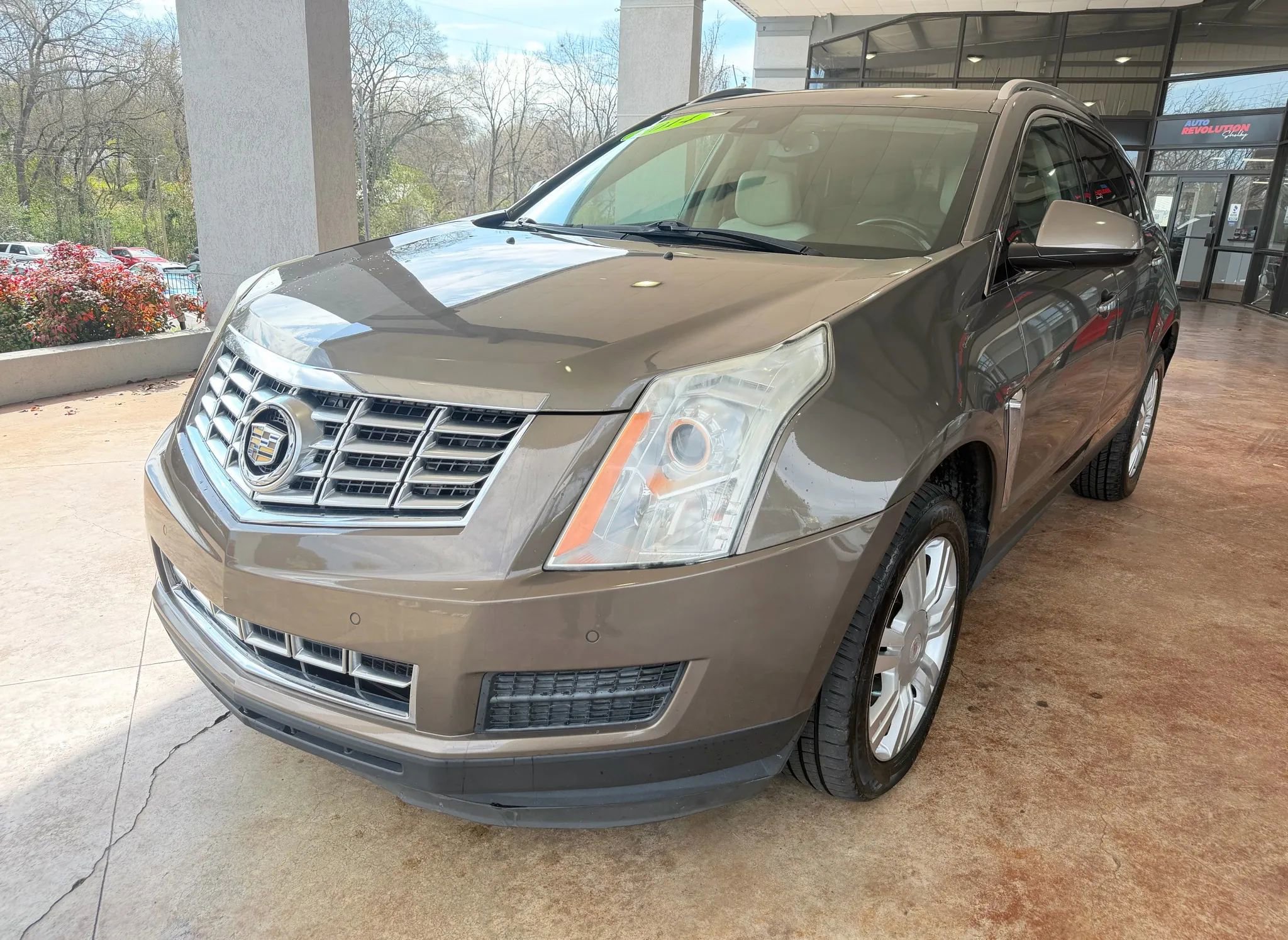 Used 2014 Cadillac SRX Luxury w/ Driver Awareness Package AWD/4WD image 3