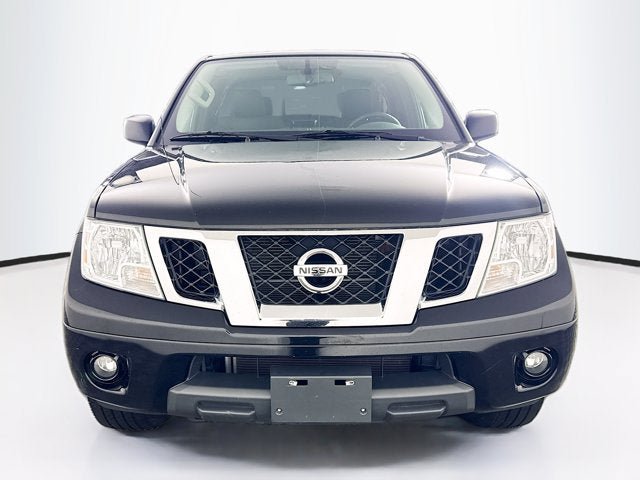 Used 2020 Nissan Frontier SV AWD/4WD image 2