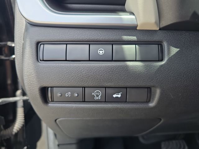Used 2024 Nissan Rogue SV image 20