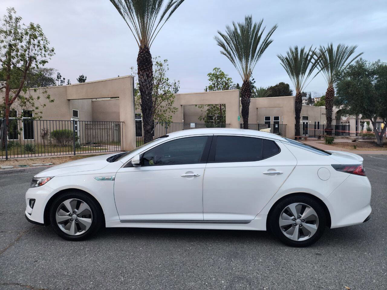 Used 2014 Kia Optima EX image 5