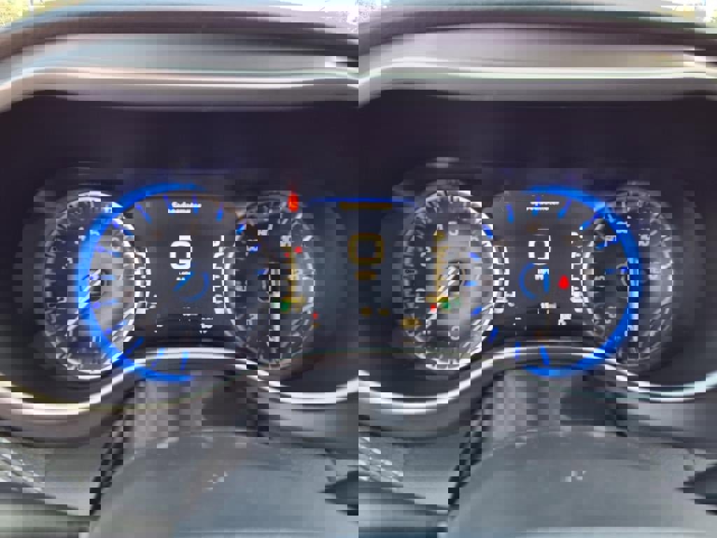 New 2025 Chrysler Pacifica Select image 10