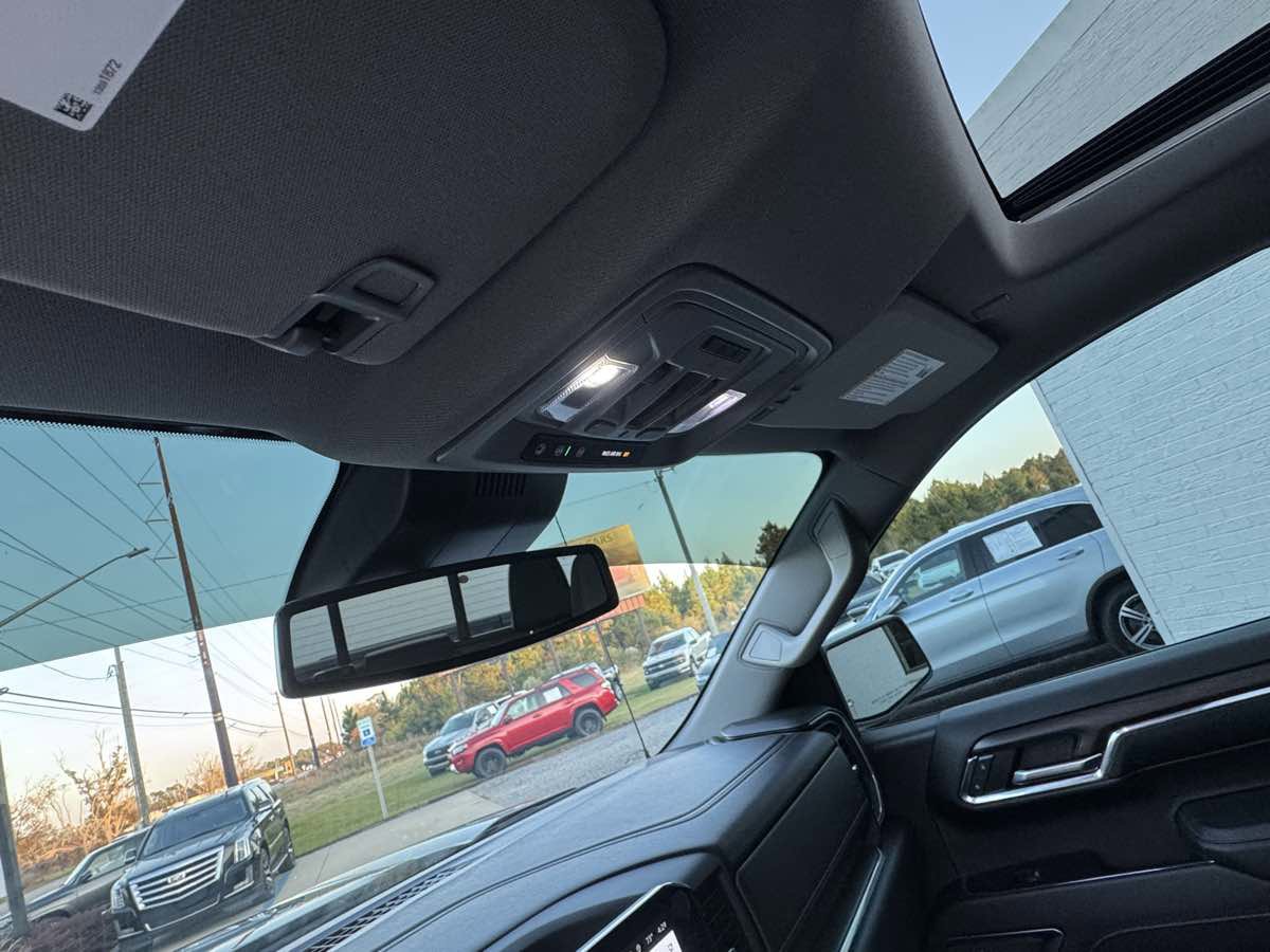 Used 2023 GMC Sierra 1500 SLT w/ SLT Premium Package image 22