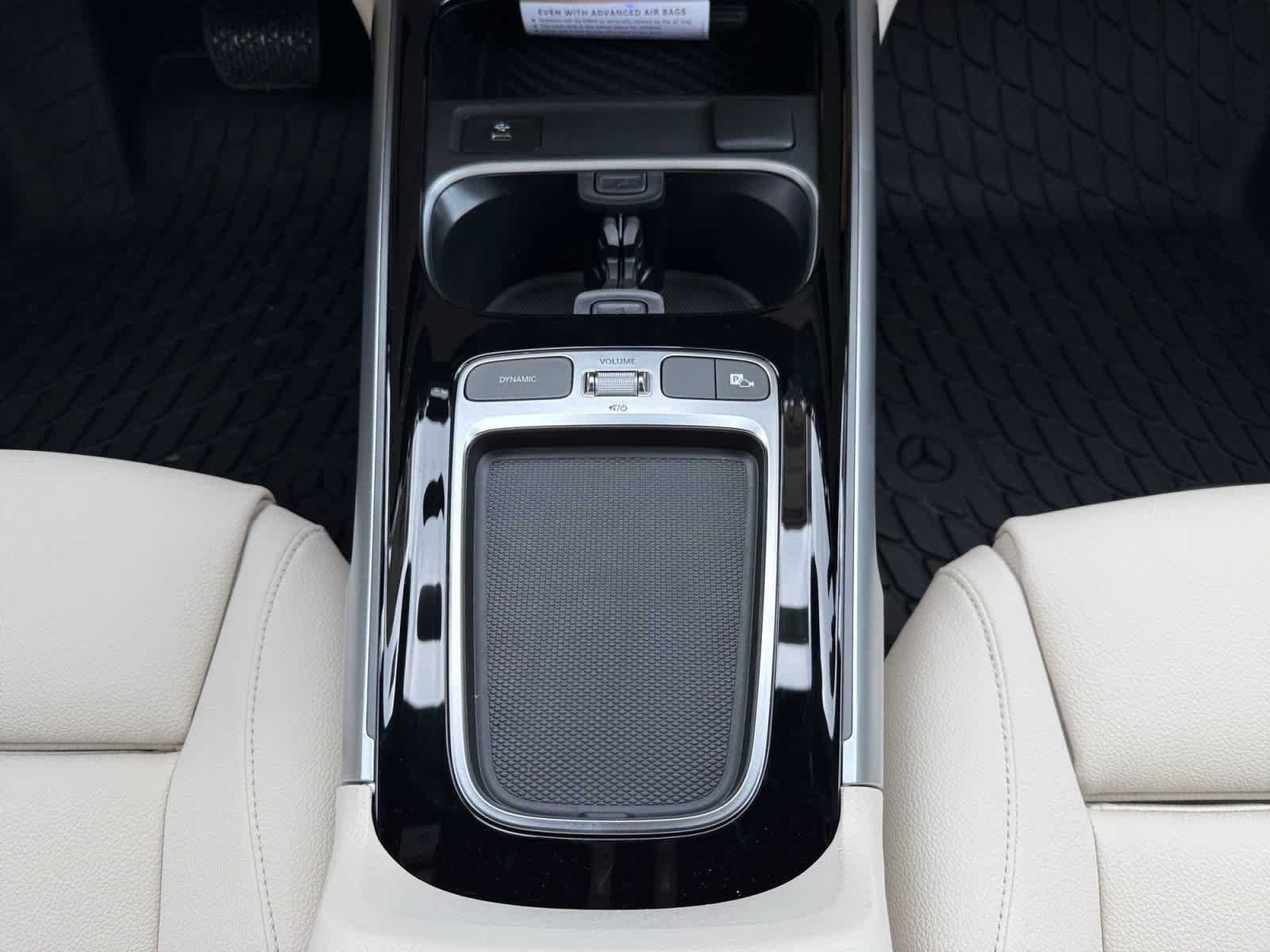 Used 2026 Mercedes-Benz GLB 250 4MATIC image 15