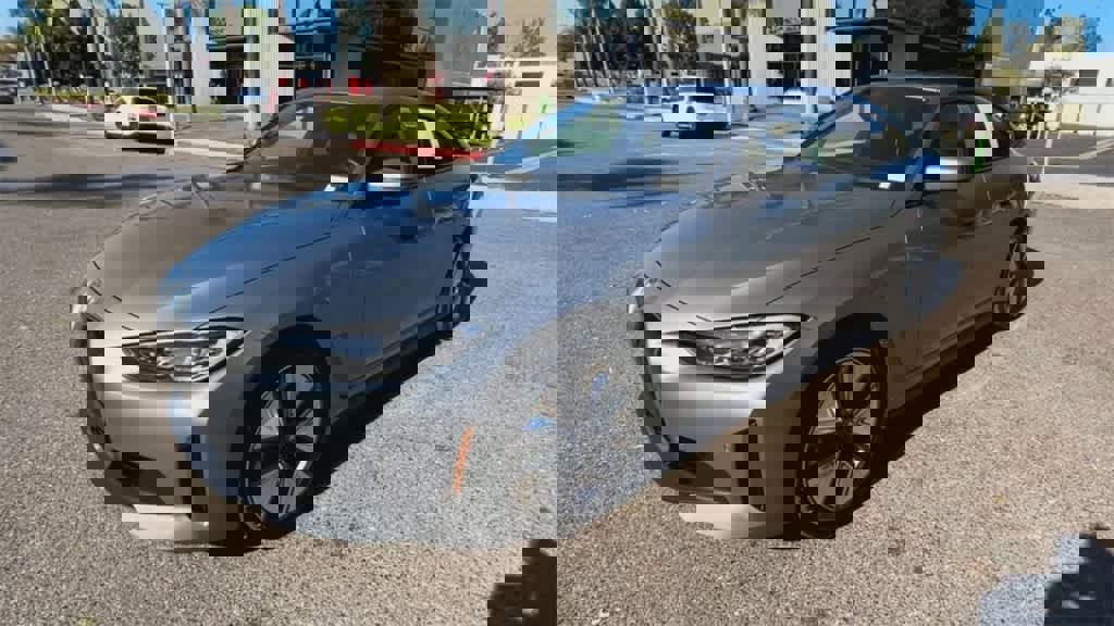 Used 2023 BMW i4 eDrive35 image 4