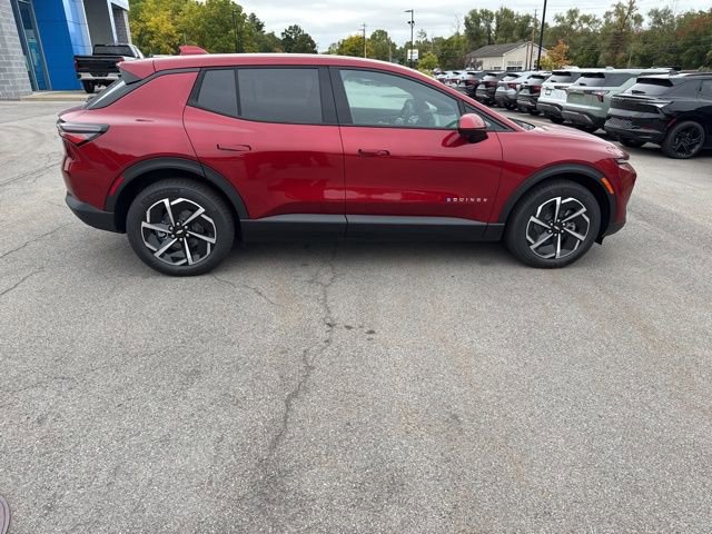 New 2025 Chevrolet Equinox EV LT w/ Comfort Package AWD/4WD image 8