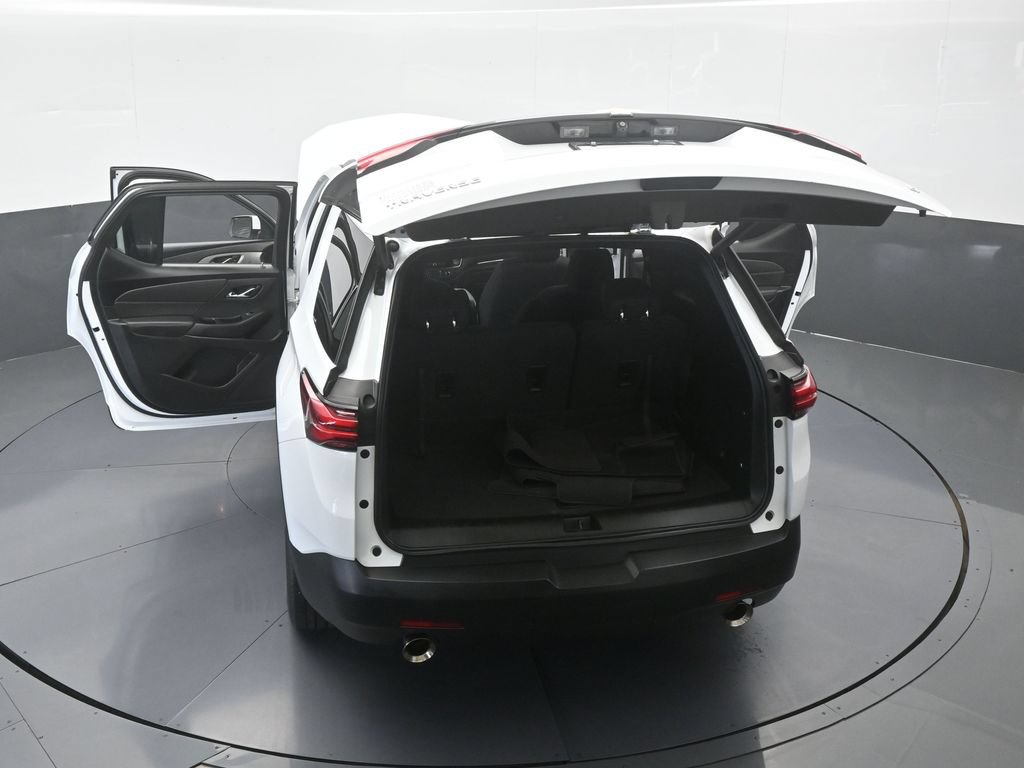 Used 2023 Chevrolet Traverse LT FWD image 67