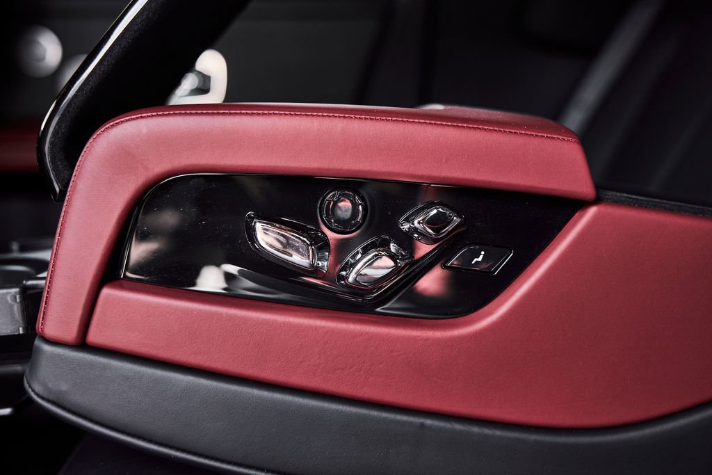 Used 2024 Rolls-Royce Phantom Sedan RWD image 67
