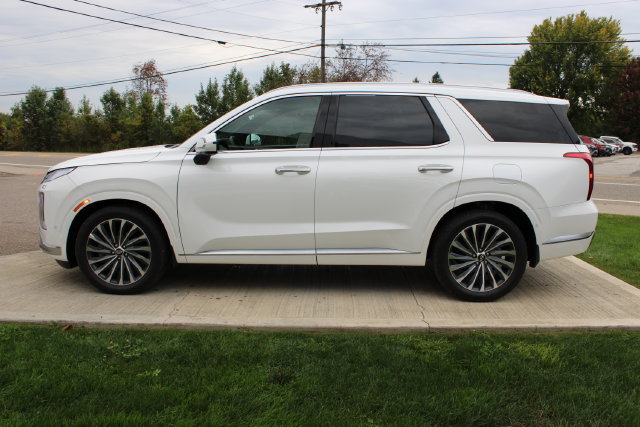 Used 2025 Hyundai Palisade Calligraphy AWD/4WD image 32