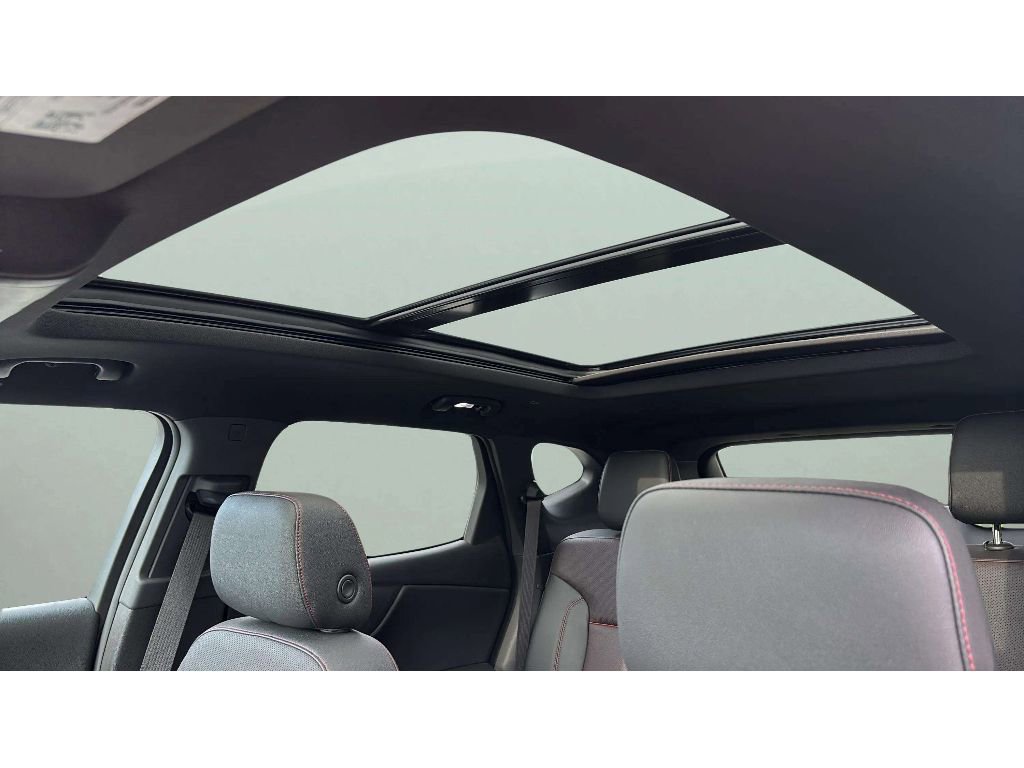 Used 2021 Chevrolet Blazer RS w/ Enhanced Convenience Package image 10