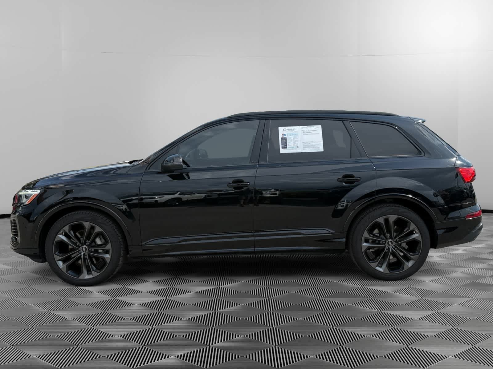 Used 2025 Audi Q7 3.0T Prestige AWD/4WD image 8