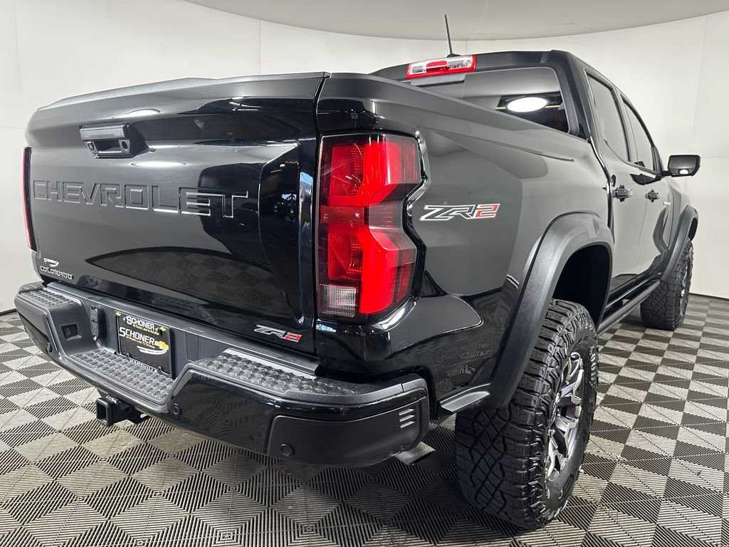Used 2024 Chevrolet Colorado ZR2 w/ ZR2 Convenience Package III AWD/4WD image 5