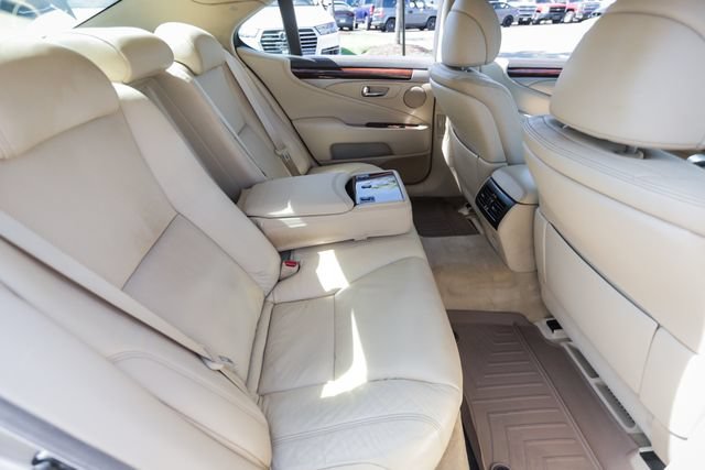 Used 2014 Lexus LS 460 AWD w/ Comfort Package image 50