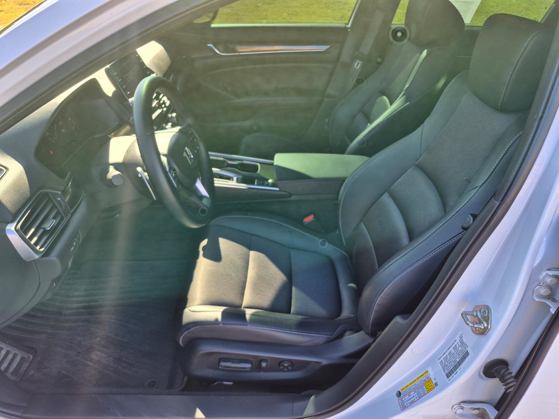 Used 2020 Honda Accord Sport image 8