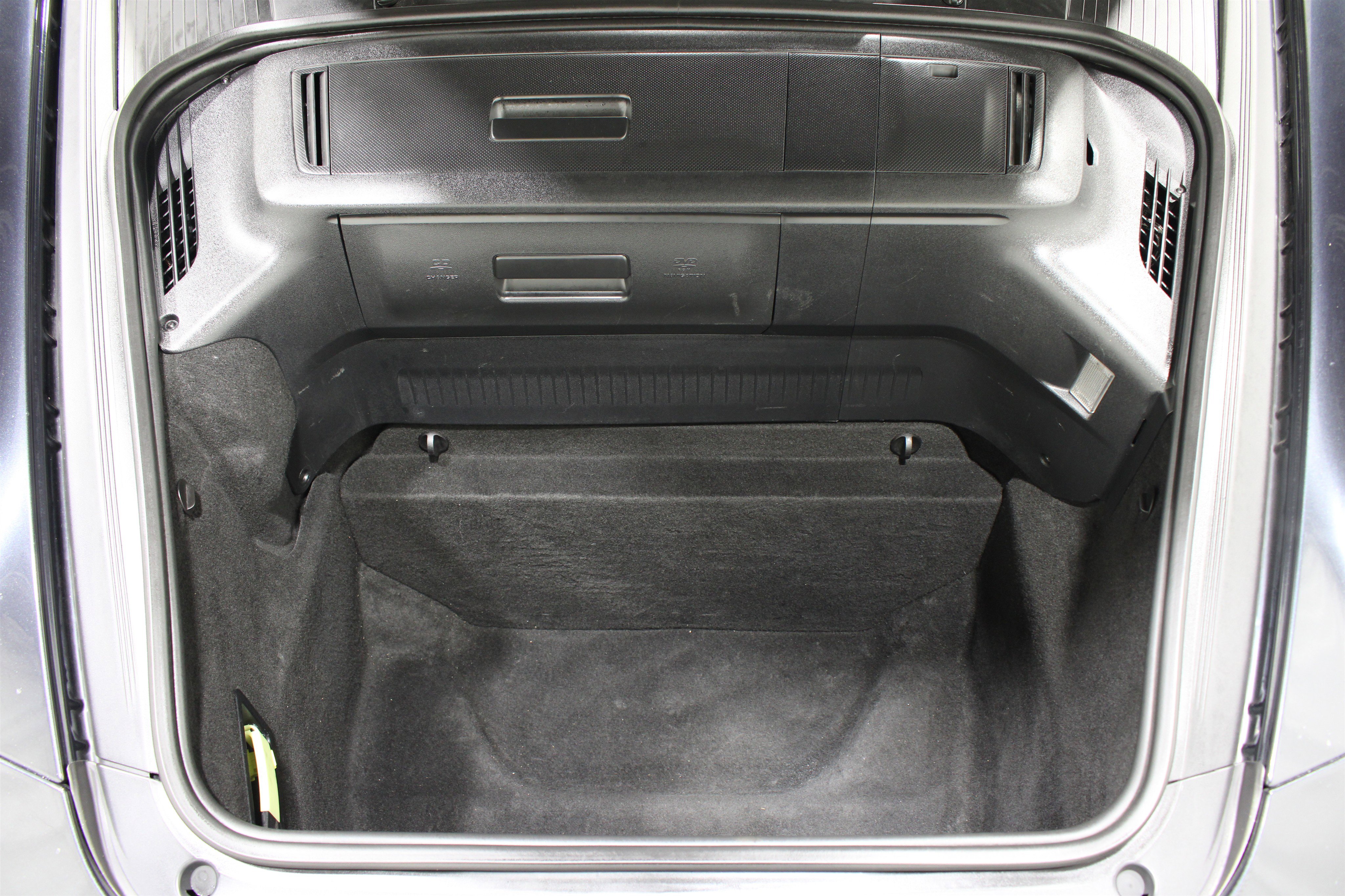 Used 2005 Porsche 911 Carrera RWD image 38