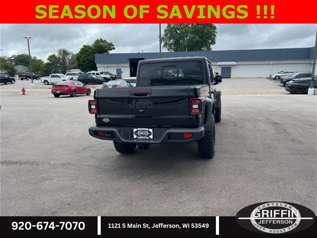 New 2025 Jeep Gladiator Sport image 9