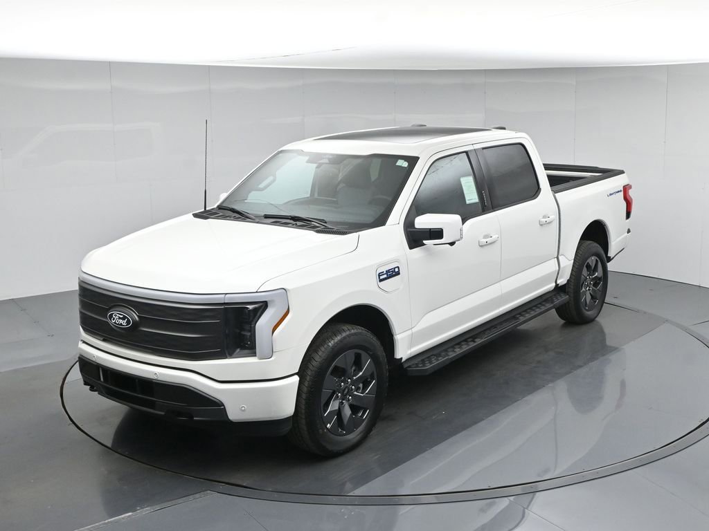 New 2025 Ford F150 Lightning Lariat w/ Max Trailer Tow Package image 35