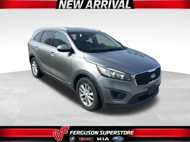 Used 2017 Kia Sorento LX image 1