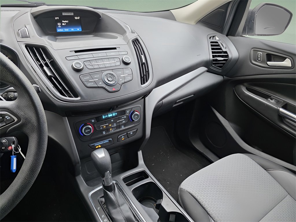 Used 2017 Ford Escape SE image 28
