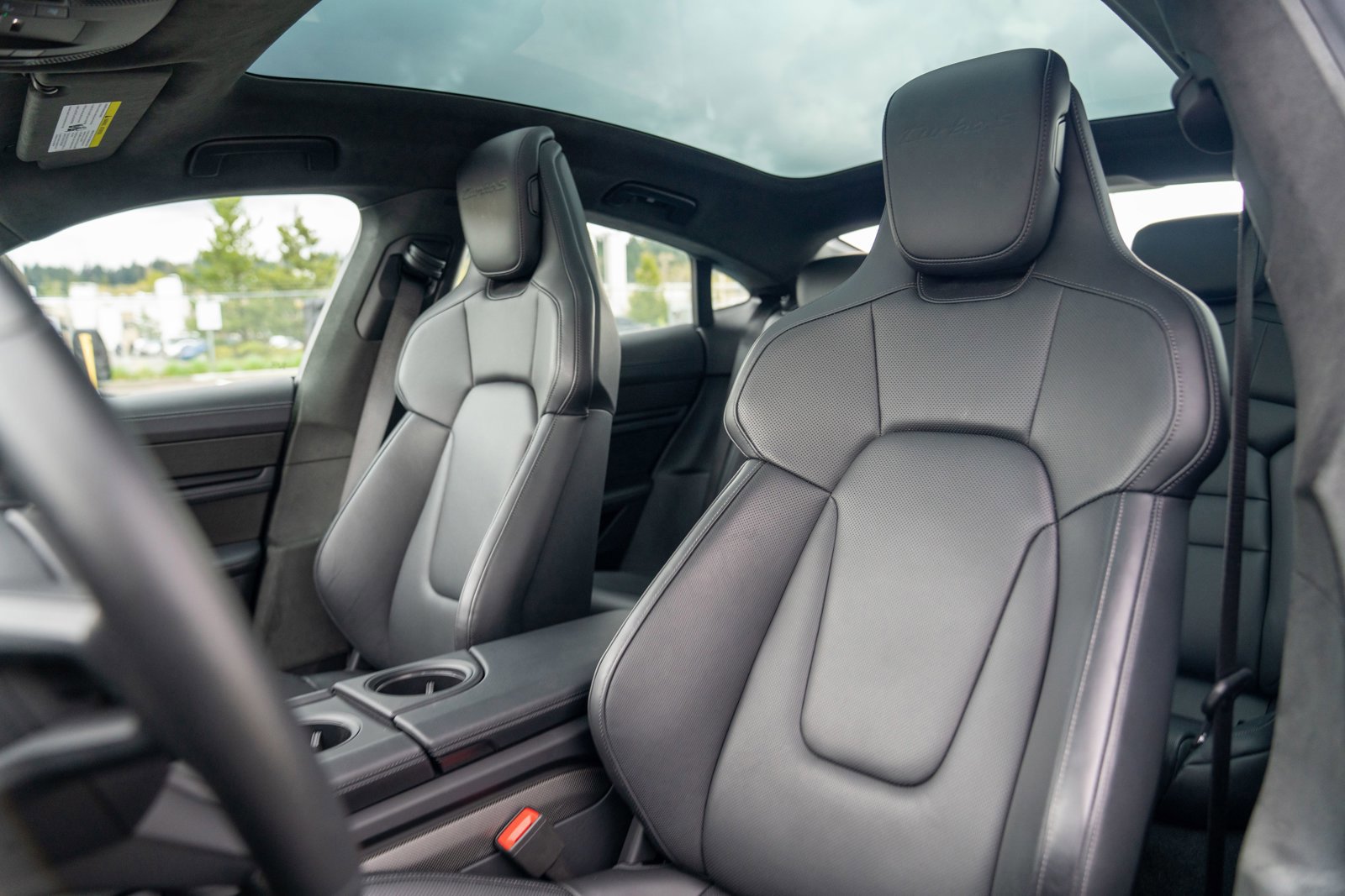 Certified 2025 Porsche Taycan Turbo image 5