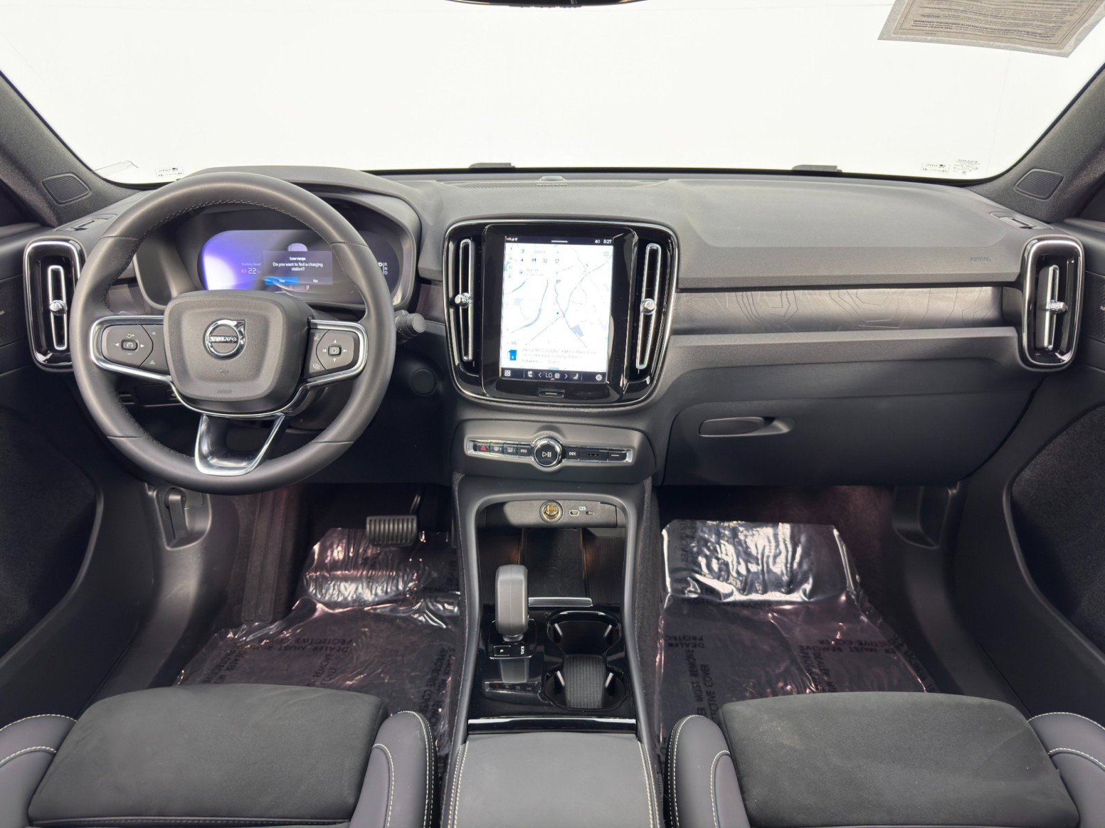 Used 2023 Volvo C40 P8 Recharge Ultimate w/ Protection Package Premier image 12