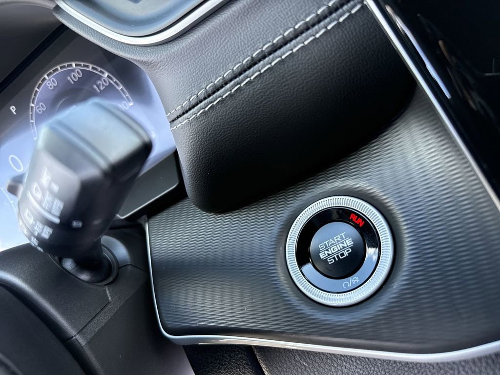 New 2026 Jeep Grand Cherokee L 4WD image 19