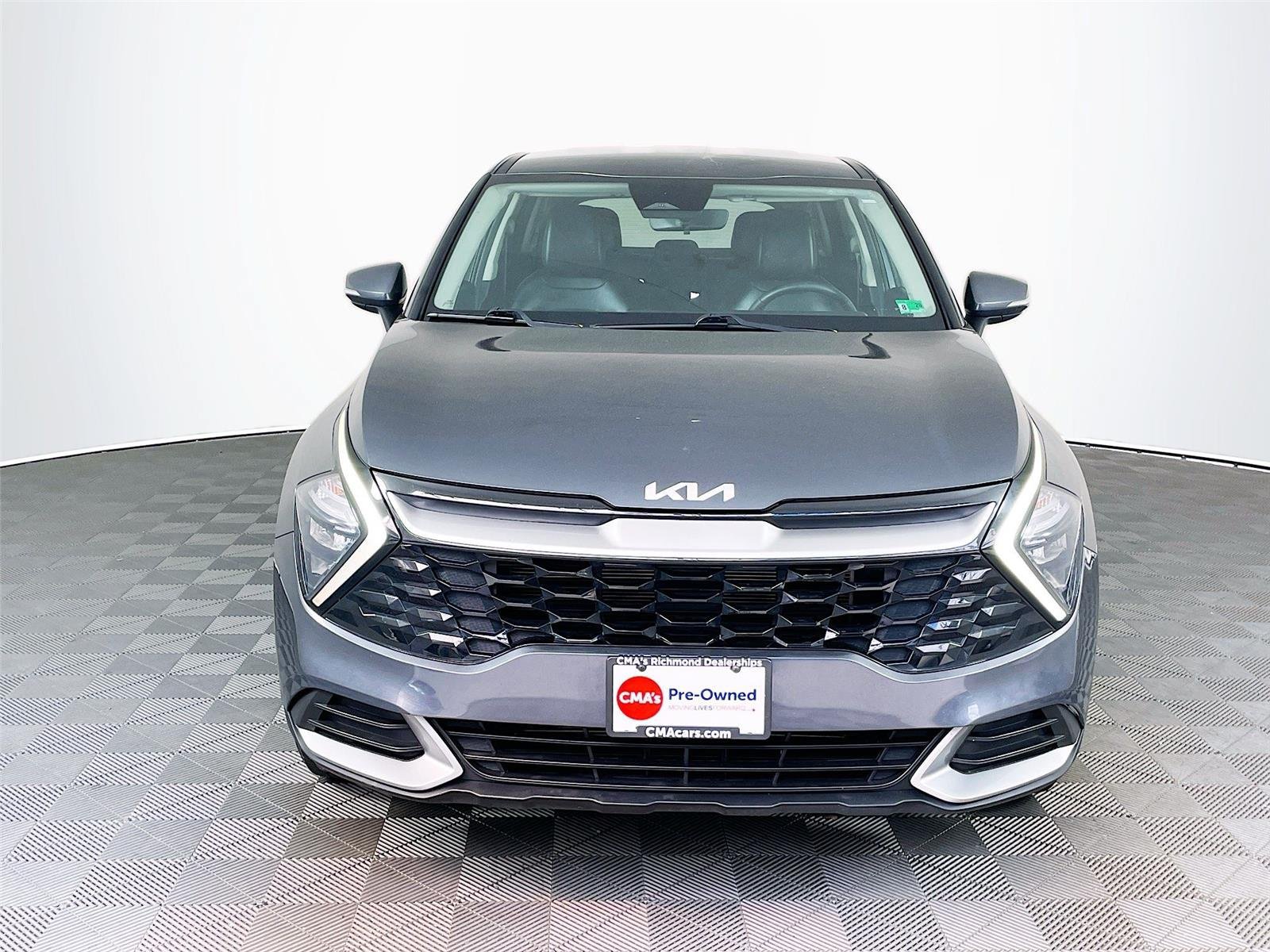 Used 2023 Kia Sportage EX FWD image 2