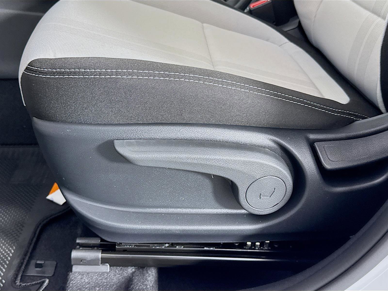 New 2025 Hyundai Venue SEL image 20